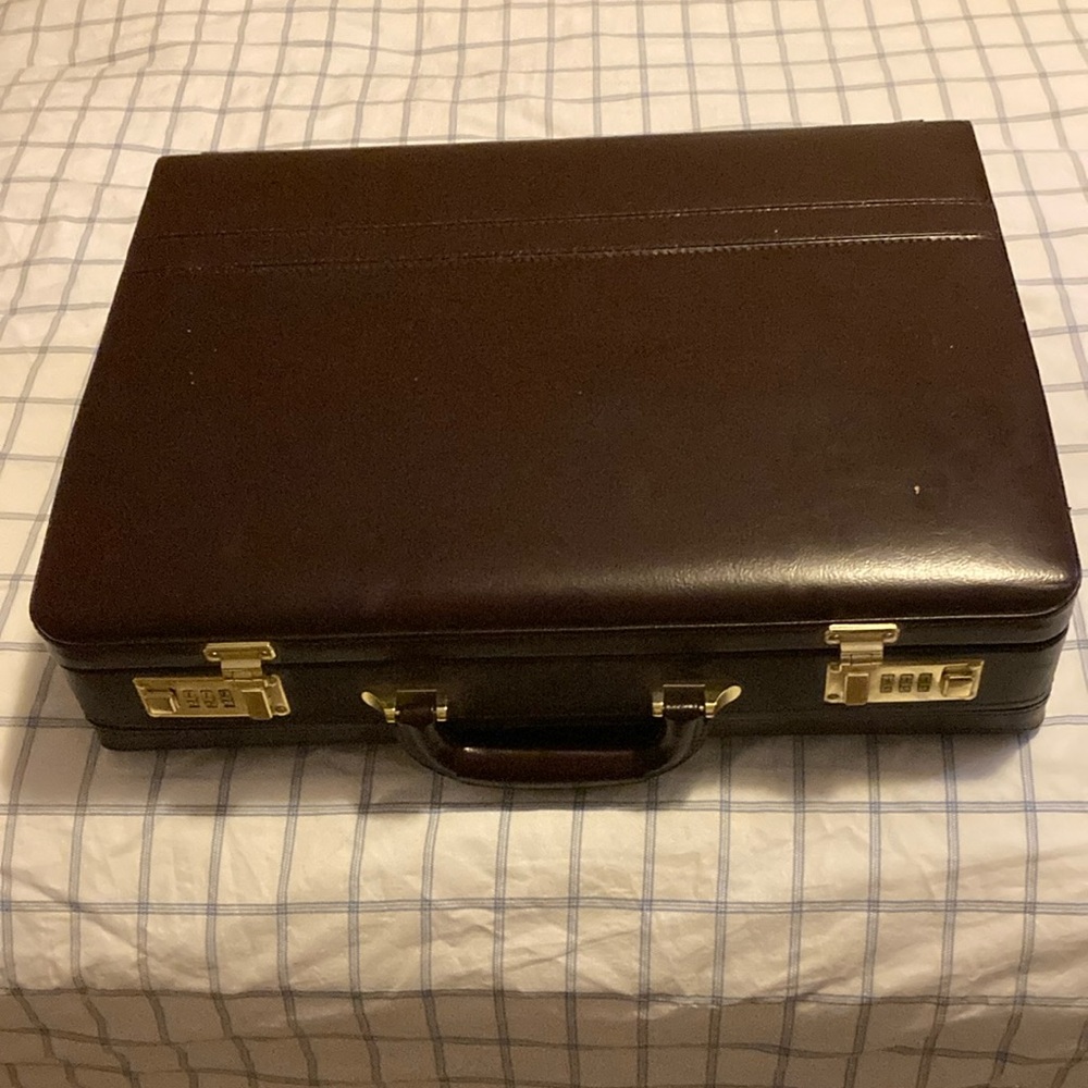 Gorgeous Bugatti Leather Attaché Case